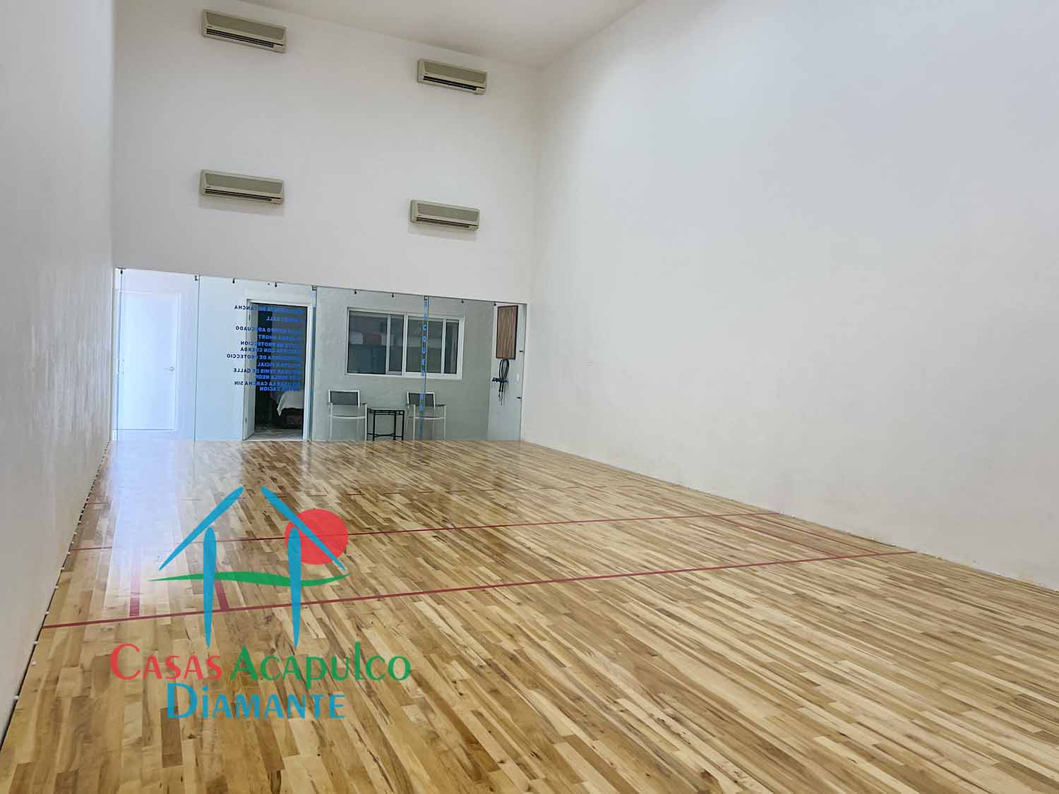 Casa Romance - Cancha de ráquetbol 4